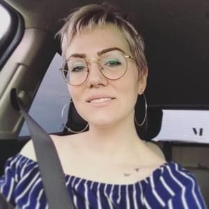 Meet your Posher, Brooke